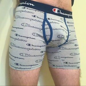 Champion size small. 🏀🏈⚽️⚾️